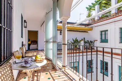 Image de Enjoy a truly privileged stay in a 17th century stately palace house.