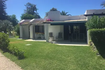 Image de Superbe villa dans un endroit recherché dans la populaire Balaia Golf Villa