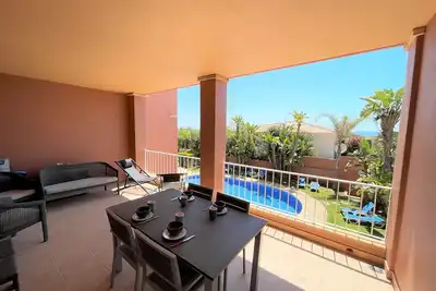 Image de Appartement de 2 chambres avec Vue Mer et Piscine à 220m de la Plage