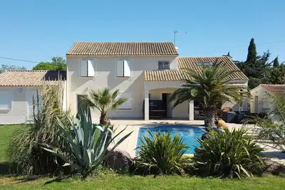 Une oasis au milieu des vignes.