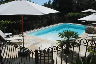 Image de Superbe villa avec piscine, jardin, à 500m de la plage