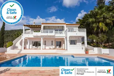 Image de Villa Individuelle vues spectaculaires sur l'Algarve et l'océan. Fibre Optique