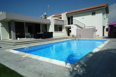 Image de Pres De La Villa Beach de luxe avec piscine privée