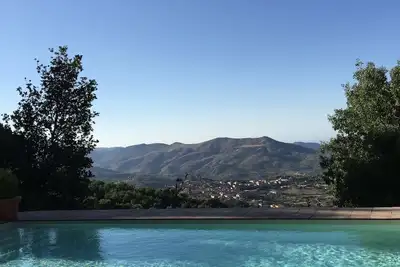 Image de Villa avec piscine et grand jardin Ă 20 km de CefalĂą