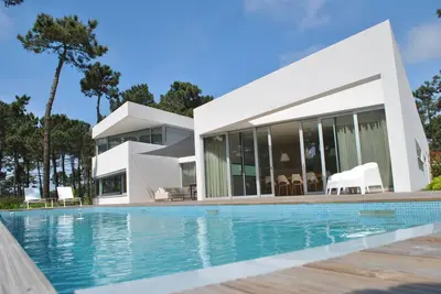 Image de Villa de luxe dans le complexe Golf Resort, piscine, près de magnifiques plages