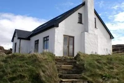 Image de Cottage de luxe traditionnel, vue panoramique sur la mer et la montagne Dunfanaghy
