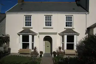Image de Beaucoup aimé quatre chambres, trois salles de bains maison familiale