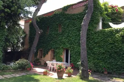 Villa méditerranéenne près de la mer et Barcelone