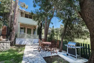 Image de Belle villa avec piscine privée à 50m de la plage