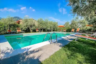 Image de Clorinda, appartement, piscine, WiFi. À pied du village.