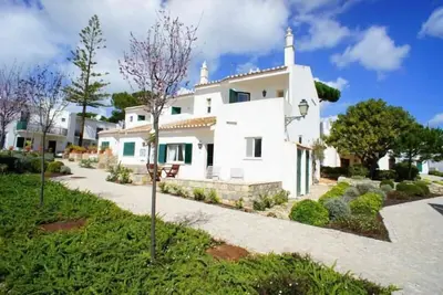 Image de Delightful three bedroom villa. Walk to Vale do Lobo beach and Praca. T141 - Almancil, Algarve
