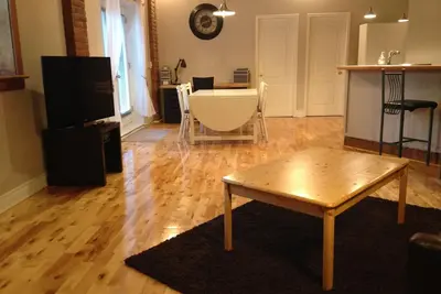 Image de Plateau Mt-Royal - Grand appartement près du Métro avec jardin