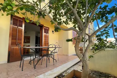 Scilla | à deux pas de pierre de la plage