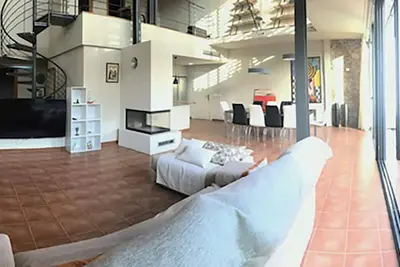 Image de Paceful maison design unique avec piscine et jardin à 5min des plages.