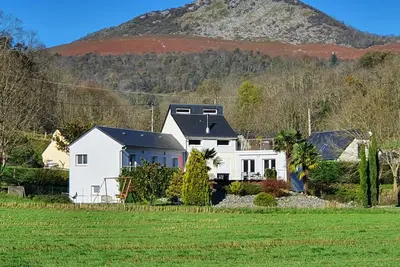 Image de Grande Villa d'architecte avec piscine chauffée