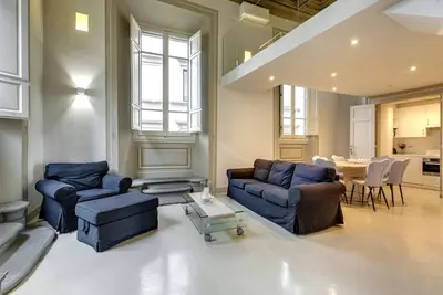 Image de Suite Or, superbe appartement sur la place Santa Maria Novella
