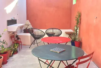 Image de Vigneronne Avec Terrasse Au Coeur De Meze Pres Du Port Et Des Plages