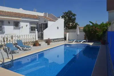 Image de Villa avec piscine privée pour des vacances en famille ou une escapade