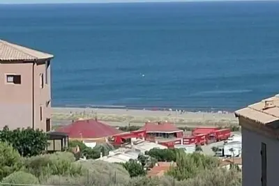 Image de Appartement avec piscine Ă 300 m de la plage