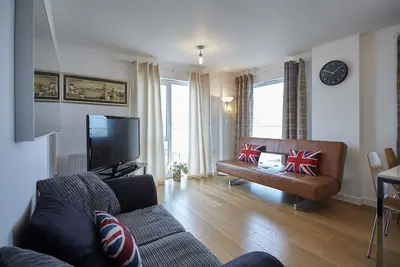 Image de Modern Riverside 2 Br appartement 0110