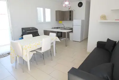 Image de Appartement neuf à 900 mètres d'une crique de sable