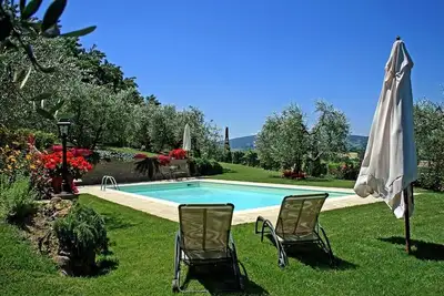 Image de Brunello - Chalet confortable situé dans une position paisible et panoramique en Toscane