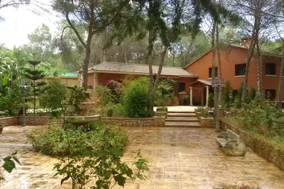 Image de Impressionnante villa dans un quartier calme de la nature près de la plage