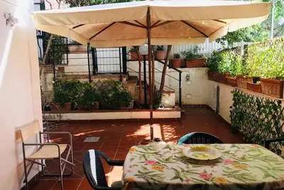 Image de une petite maison tranquille à Mondello