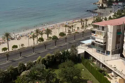 Image de Appartement 2 chambres, bord de plage, proche centre ville, piscine, parking