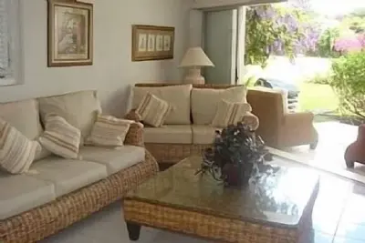 Villa de Golf avec Piscine Commune