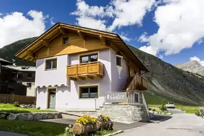 Image de Chalet de Montagne 'Galet' à Livigno **** - 3 chambres, une taverne, un bain turc, une connexion Wi-fi