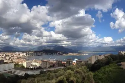 appartement trés calme avec vue exceptionnelle