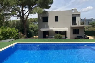 Nouvelle fabuleuse villa avec piscine privée sur la Costa Brava
