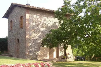 Image de Maison indépendante dans les collines de la campagne siennoise