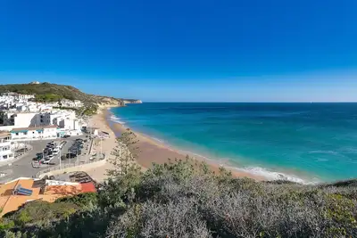 Image de Salema, appartement de 3 chambres avec vue imprenable sur la mer