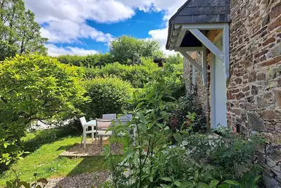 Image de Charmante maison de campagne! Retraite de campagne de 2 chambres adaptée aux chiens, WiFi gratuit
