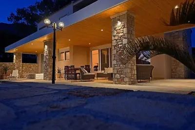 Image de Villa sur la plage avec piscine à débordement