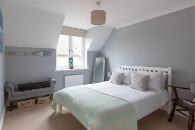 Image de Maison en centre ville avec parking privé hors route