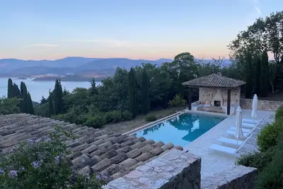 Image de Annalena - luxueuse villa très privée avec piscine à débordement sur la côte Ne