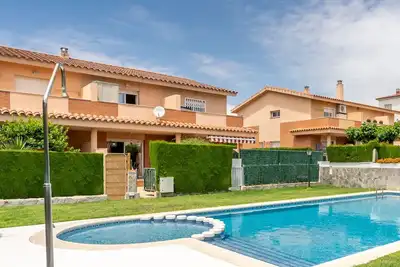 Image de Preciosa Casa Con Piscina En Miami Platja Cerca De Port Aventura