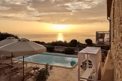 Image de \"Villa Aria\" villa de luxe de trois chambres avec piscine privée et vue sur la mer