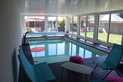 Image de villa 12 pers. avec piscine int. chauffée classée 4 étoiles