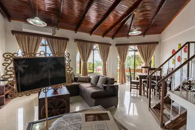 Centre-ville de Los Arcos 🌋🌋