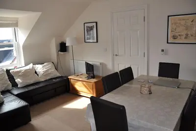 Image de Un joli appartement calme, construit à un jet de pierre de la plage dans le centre-ville
