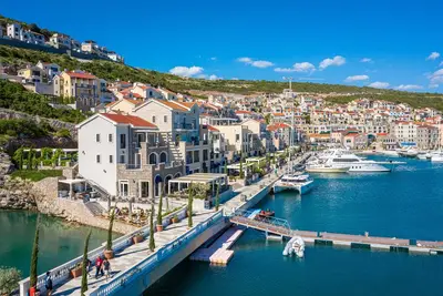 Image de Lustica Bay