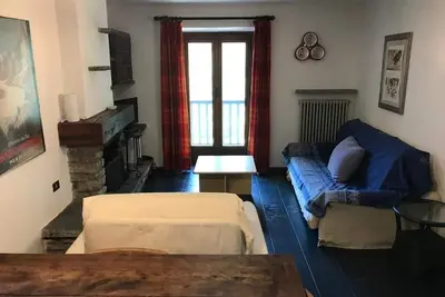 Image de Magnifique loft 2 chambres avec jardin et mont. Vue blanche