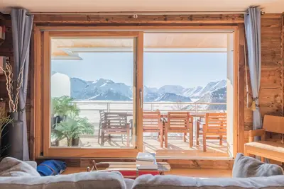 Image de Superb Apartment. 120m2 - Stunning View - Ski On Foot / Unique Apprt. With View