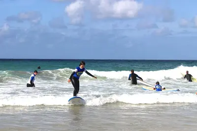 Image de conversion de grange de luxe fabuleux sur les franges de Start Bay