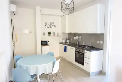 Image de ★ Beach Front Apartment ★