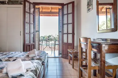 Villa Perris Front Studio Numéro 7